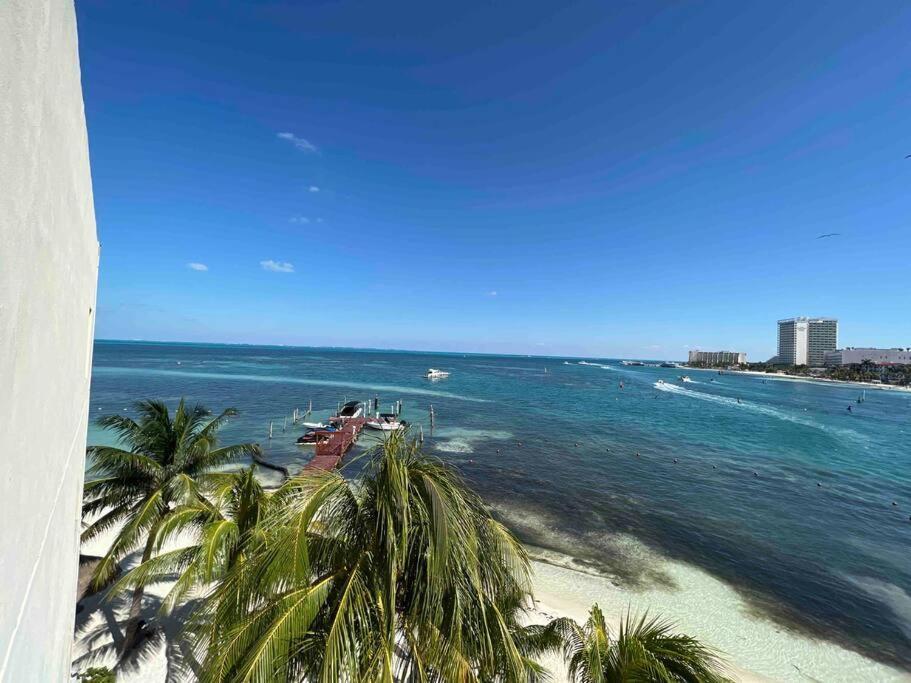 Апартаменти Amazing Ocean Front. 418 Канкун Екстер'єр фото